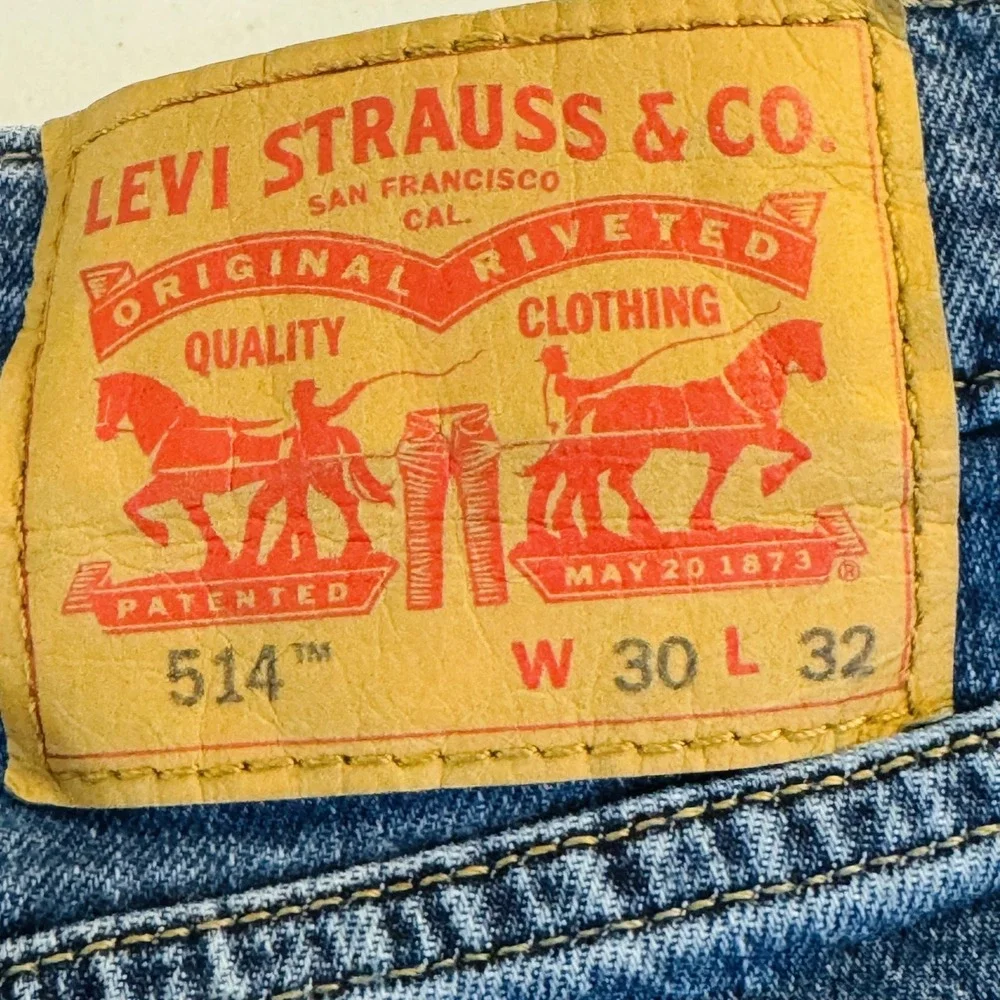Levis 514 Jeans Mens 30x32 Blue Medium Wash Straight Stretch Denim Zip Fly